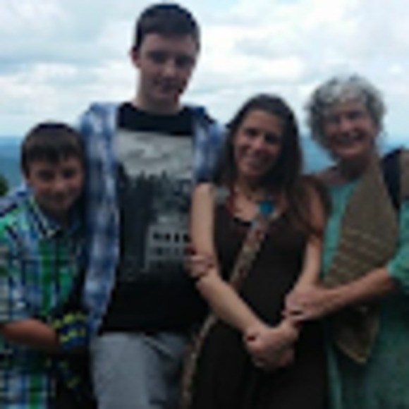 Meet your Posher, Jennifer - Picture 1 of 1